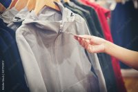 Vêtements : les 6 indications à bien repérer sur les étiquettes